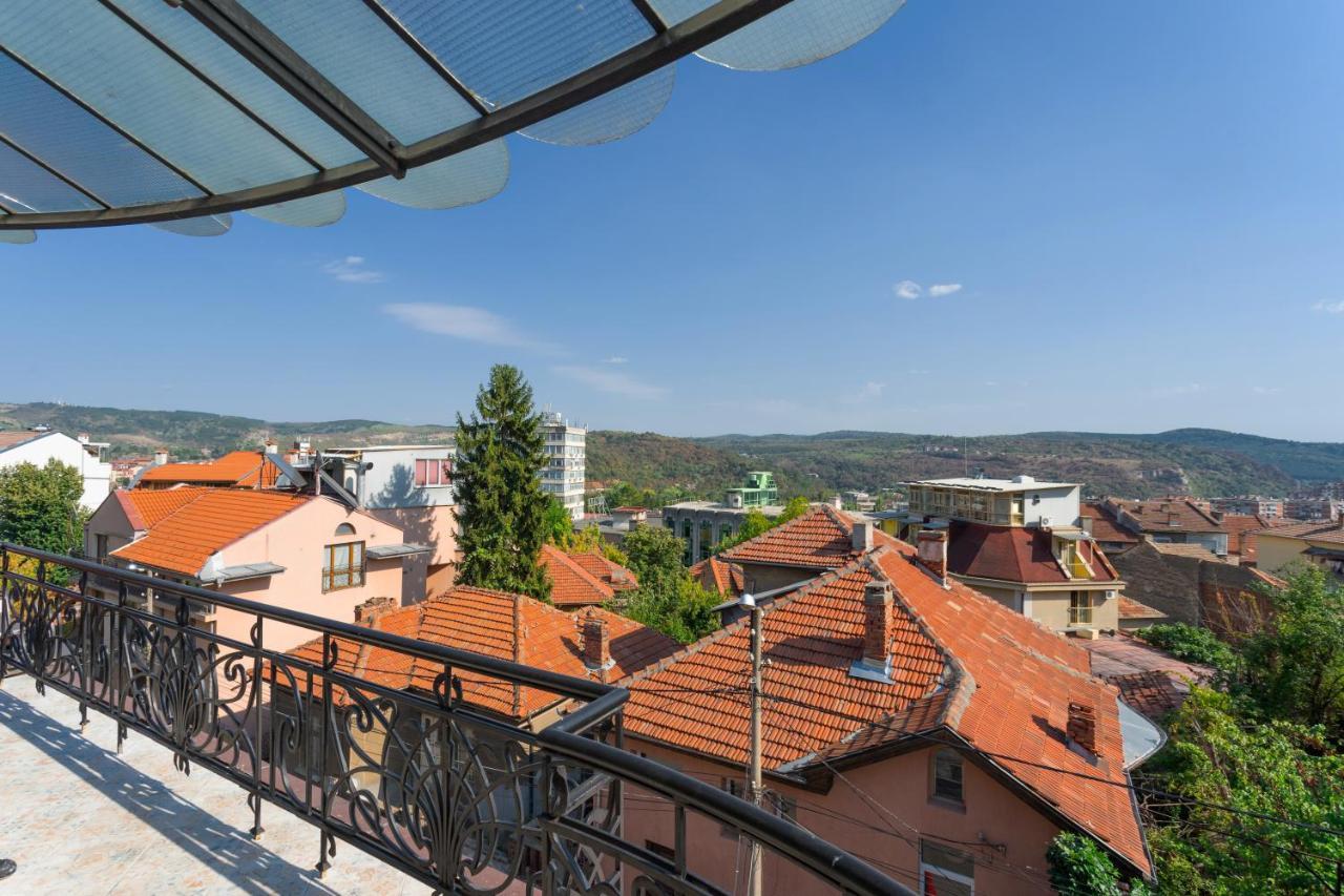 Luxury Private House In City Center Veliko Tărnovo Esterno foto
