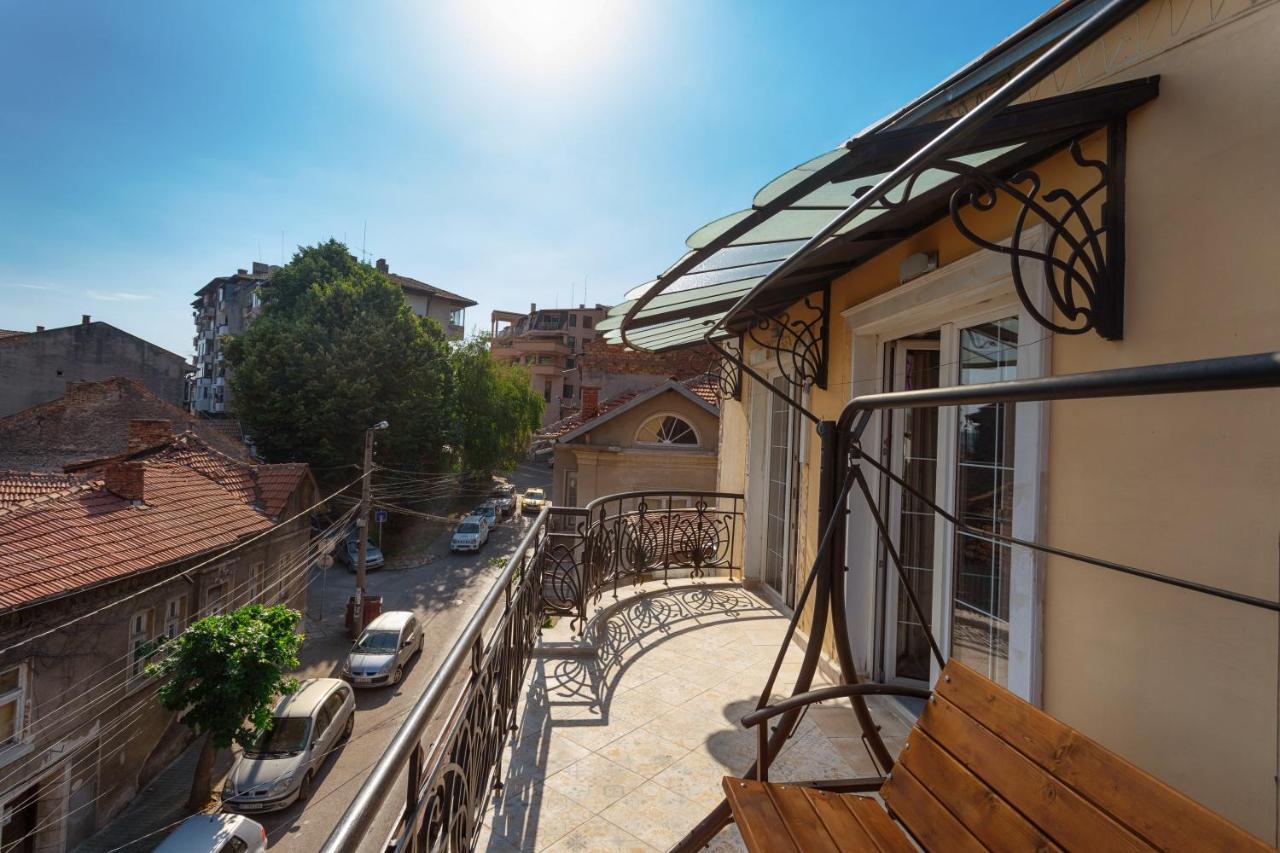 Luxury Private House In City Center Veliko Tărnovo Esterno foto