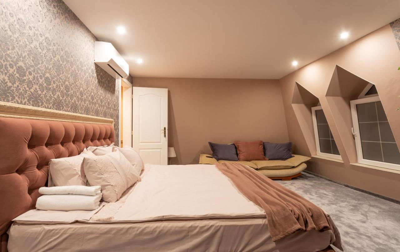 Luxury Private House In City Center Veliko Tărnovo Esterno foto