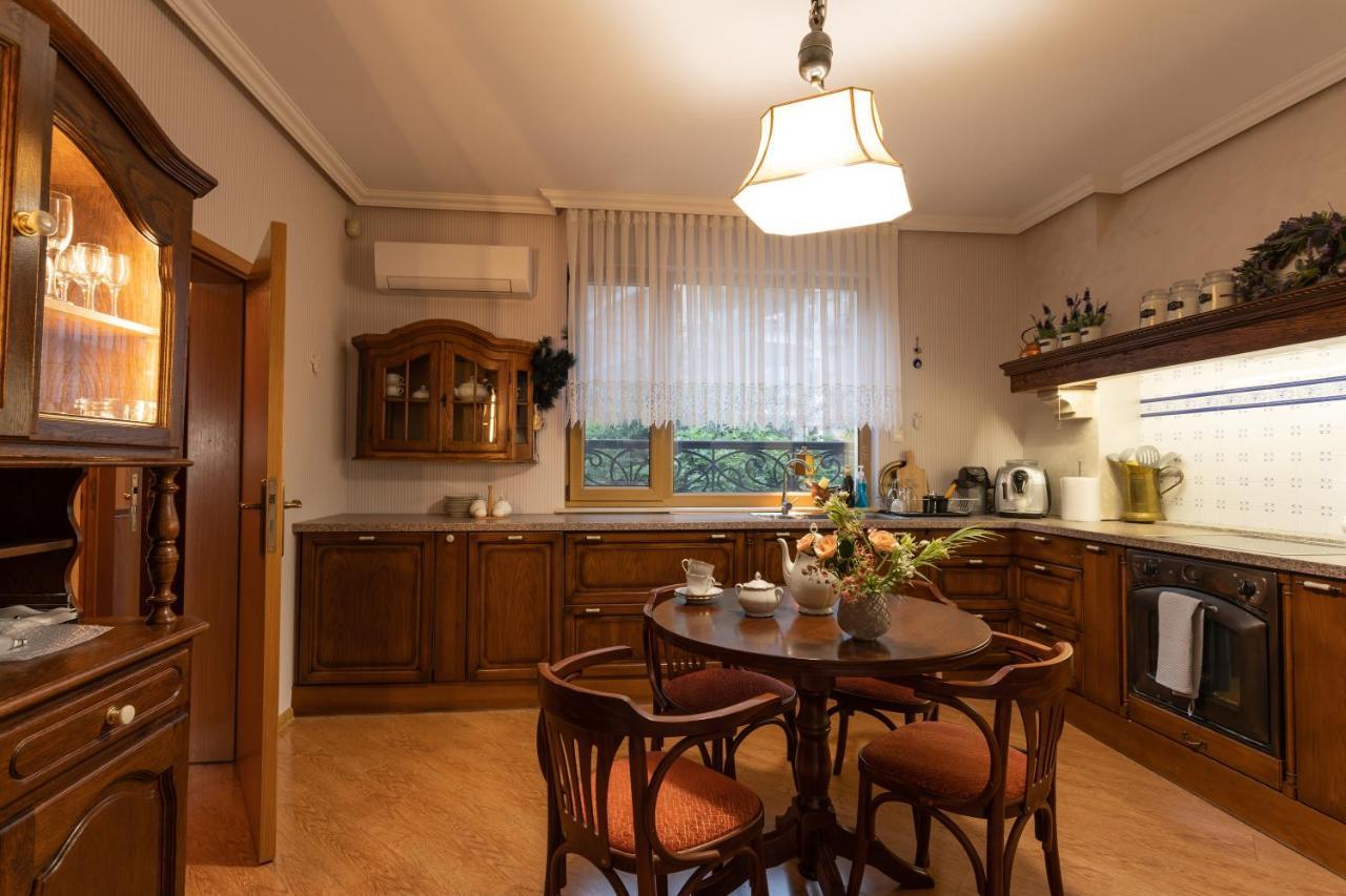 Luxury Private House In City Center Veliko Tărnovo Esterno foto