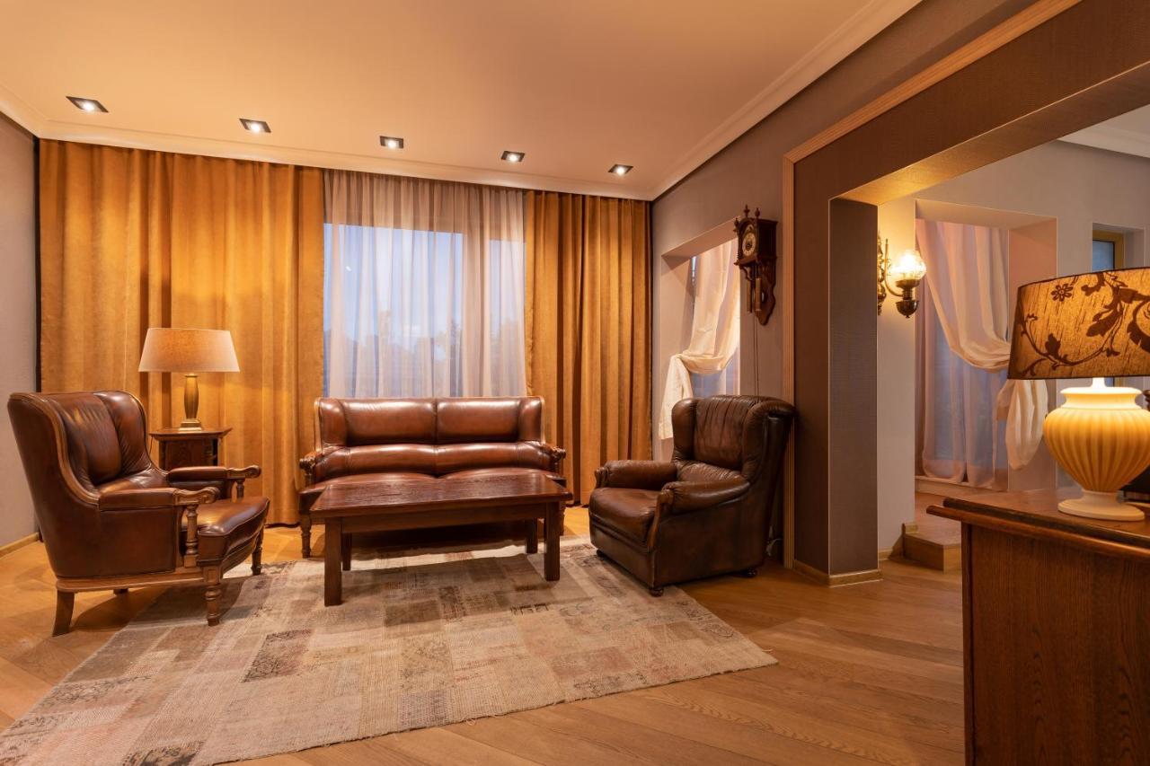 Luxury Private House In City Center Veliko Tărnovo Esterno foto